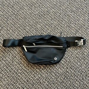Lululemon city adventurer belt bag 2.5L